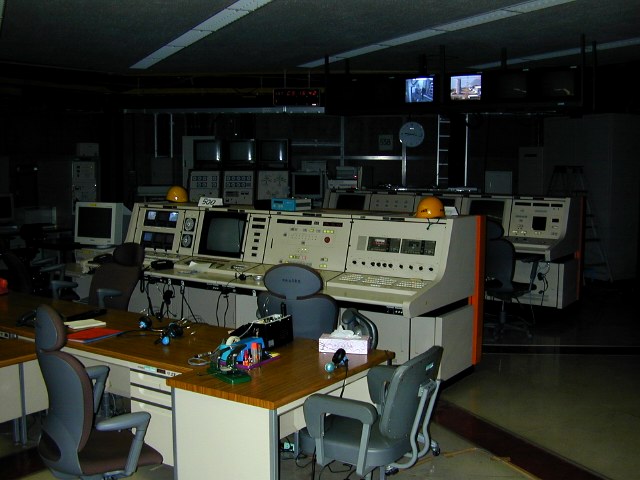 The bunker is dark and empty today (65K JPEG)